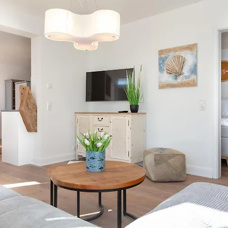 Suite-5 * Busum